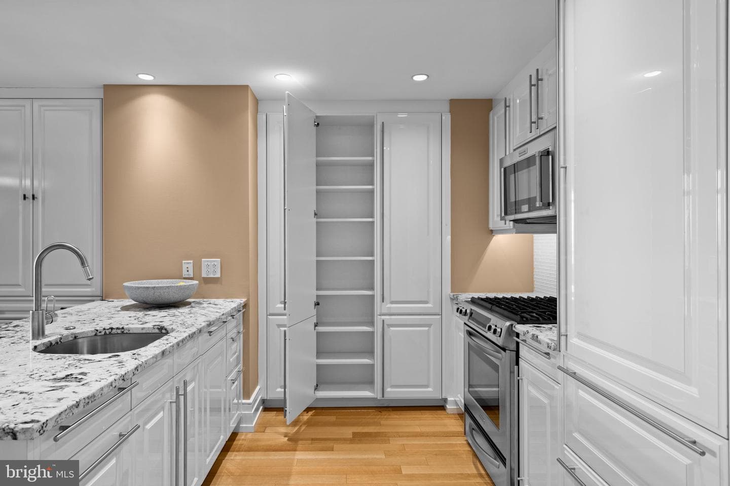 130 S 18th Street #503 photo 4