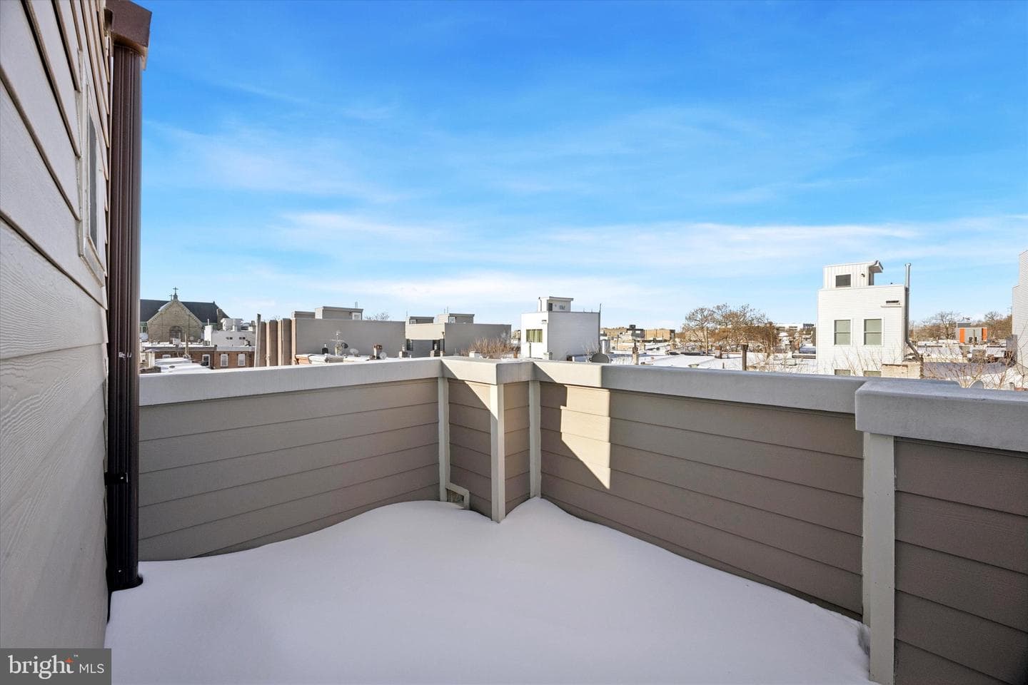 1327 S Hollywood Street photo 20