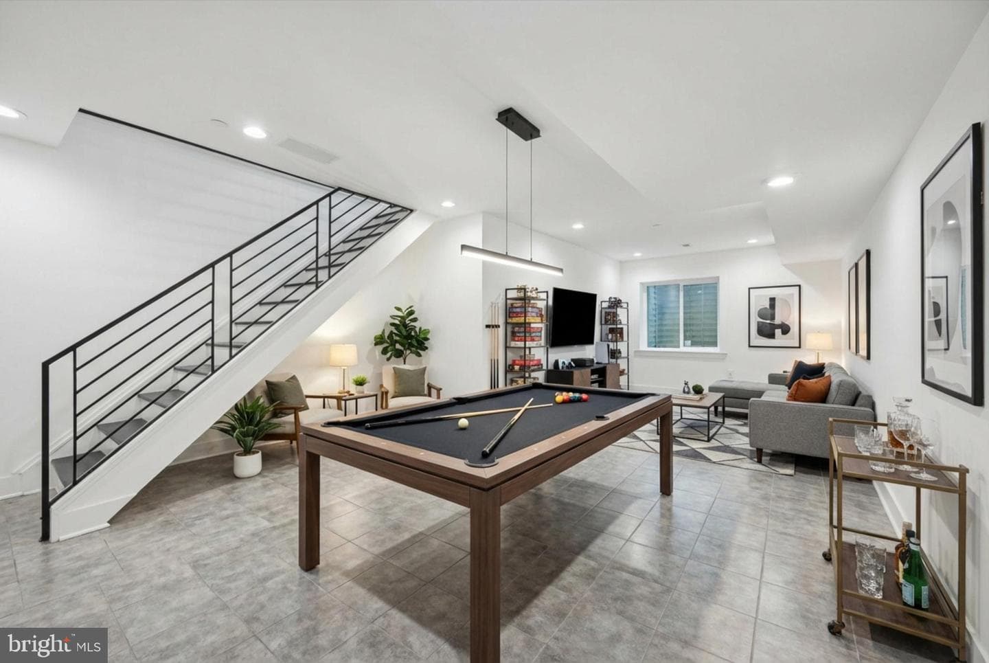 1327 S Hollywood Street photo 5