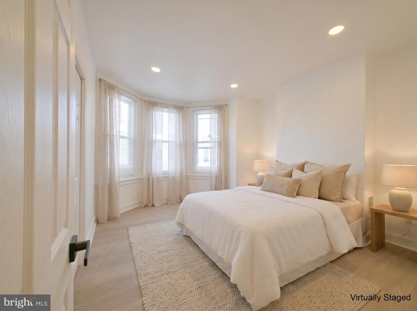 5214 Reinhard Street photo 3