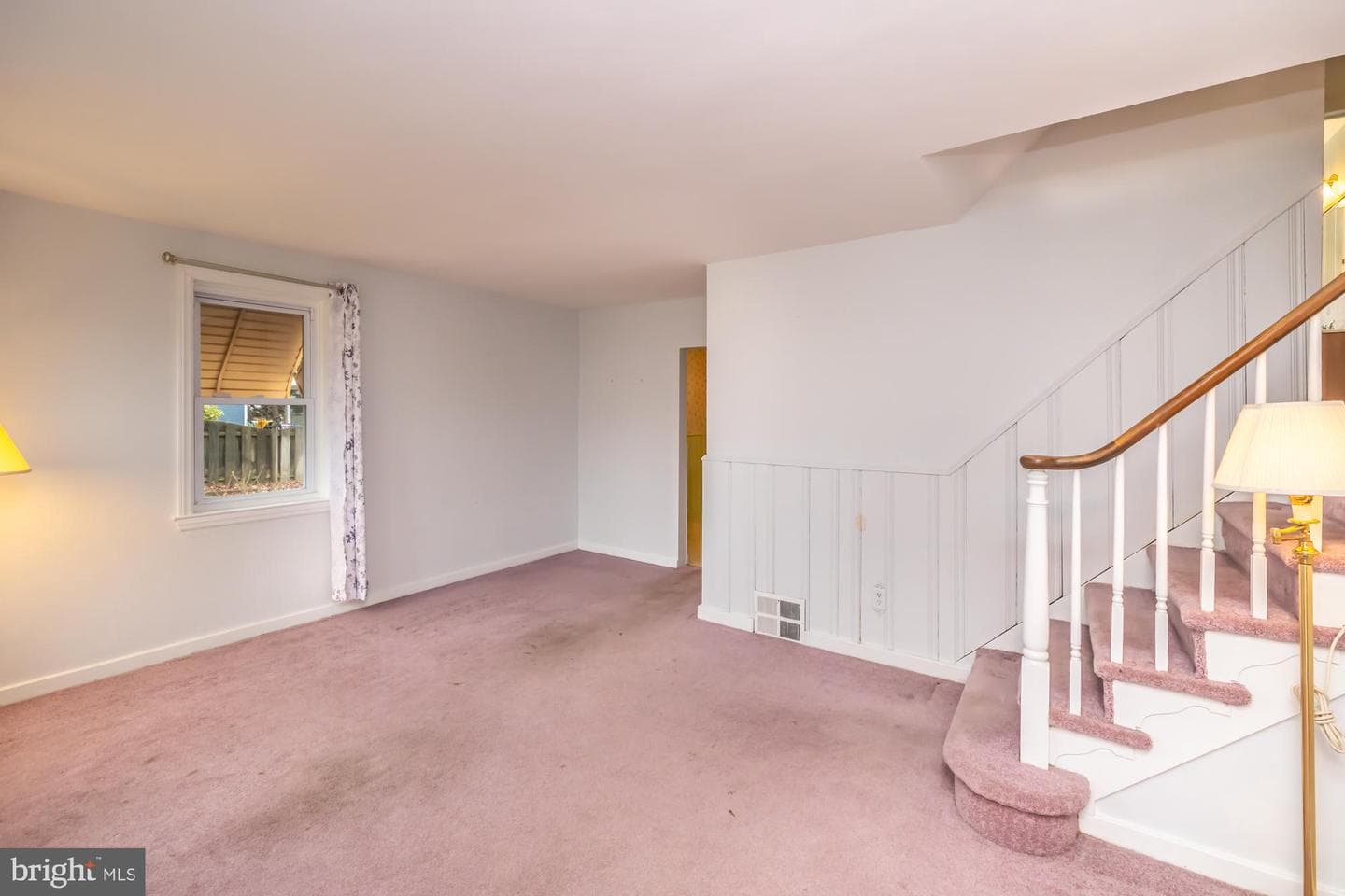 836 Clyde Lane photo 7