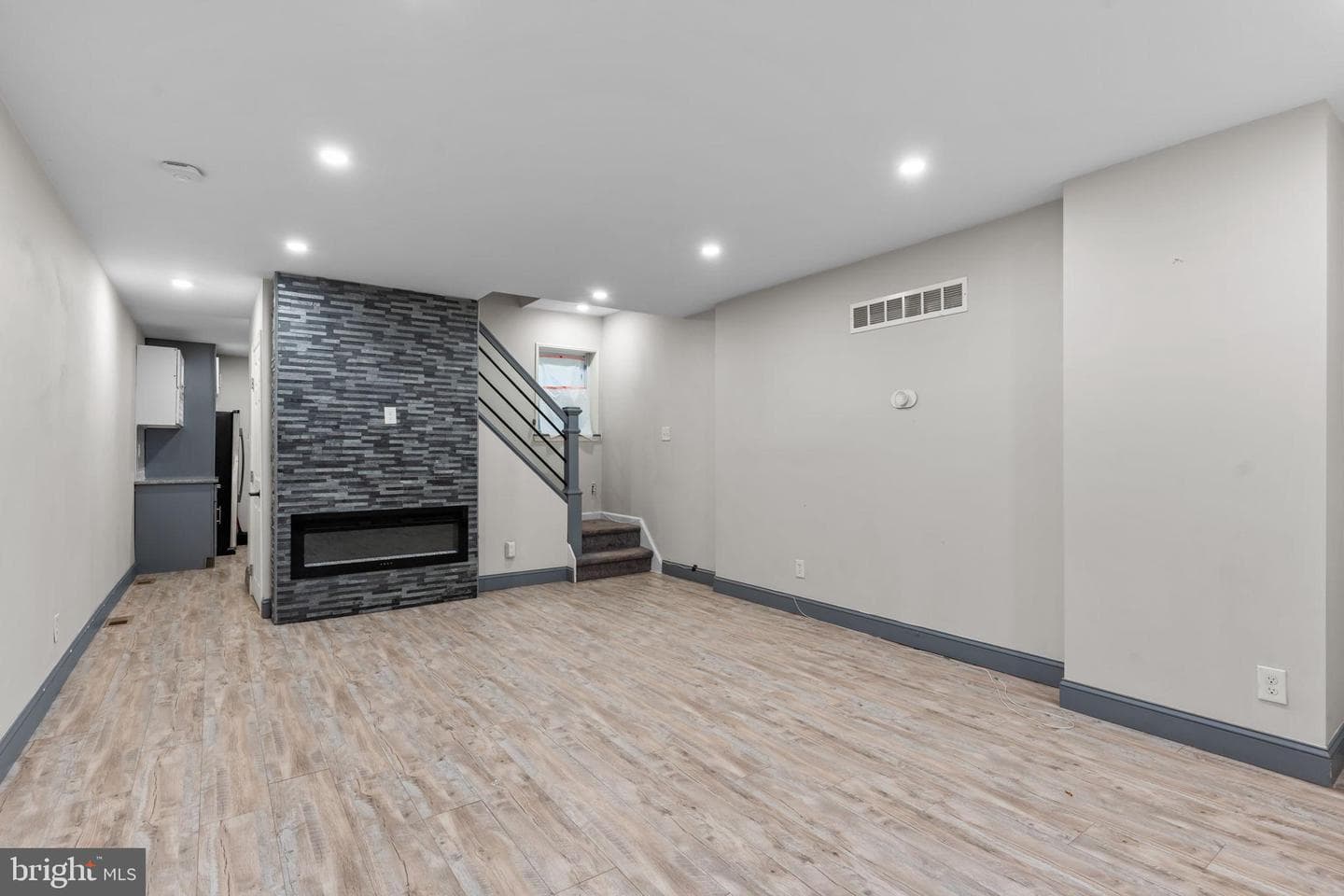 2414 N 13th Street photo 2