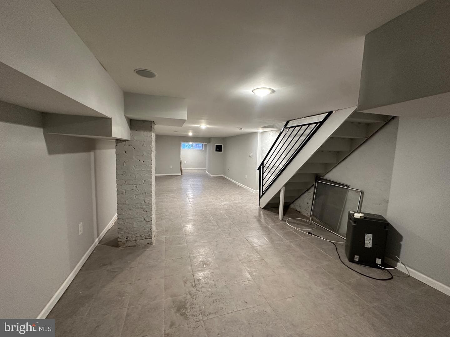 5031 Ludlow Street photo 23