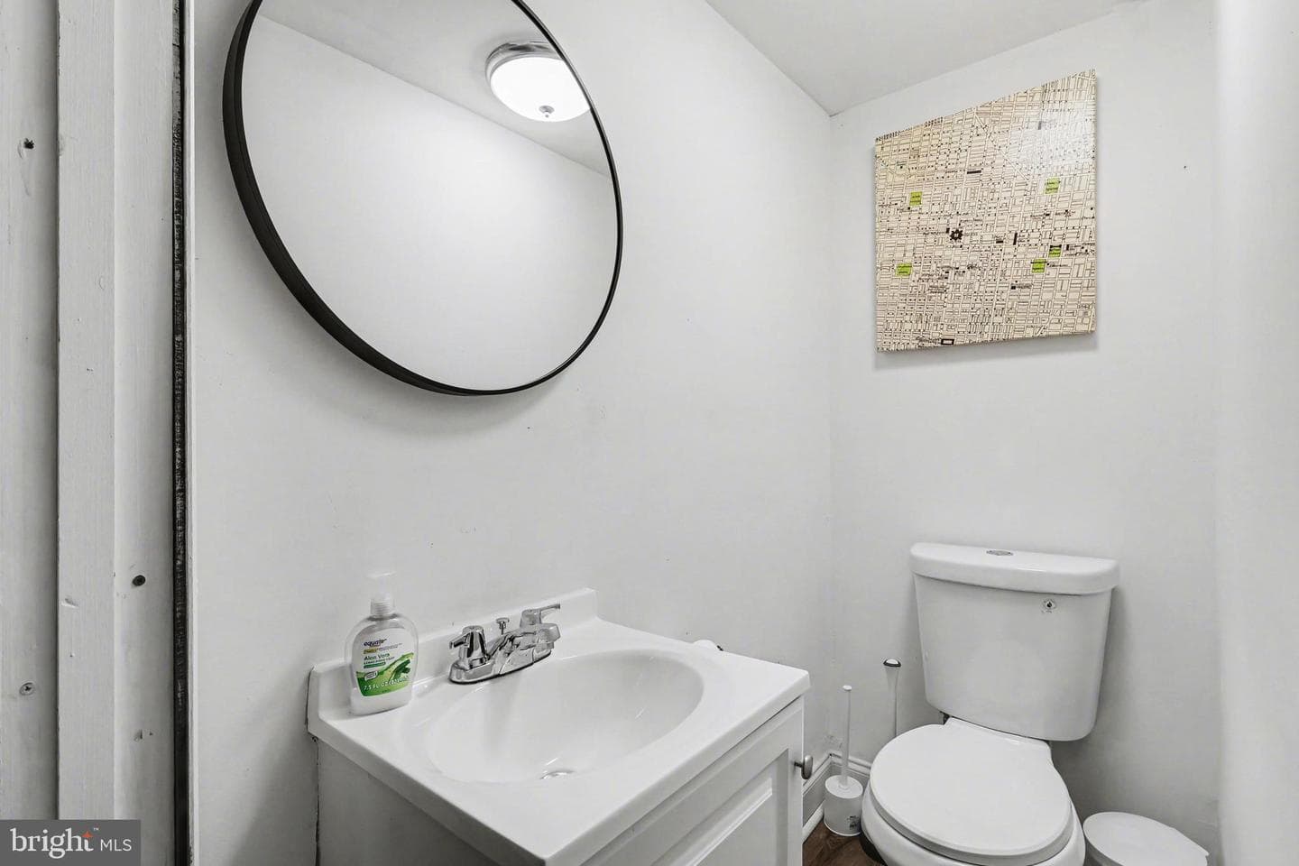 5411 Vicaris Street photo 22