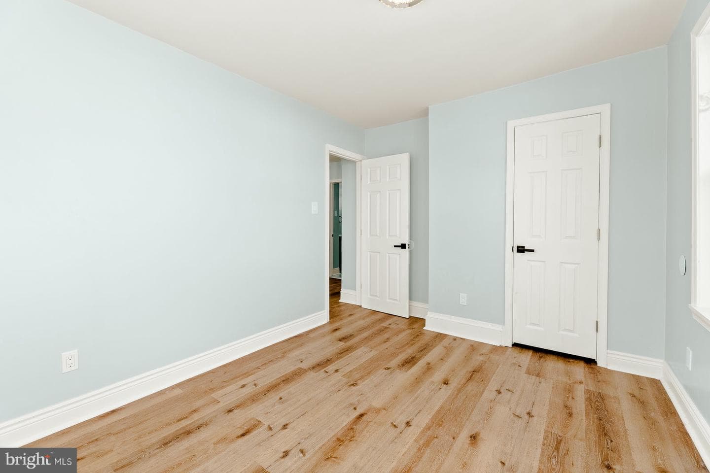 6059 Lawndale Avenue photo 28