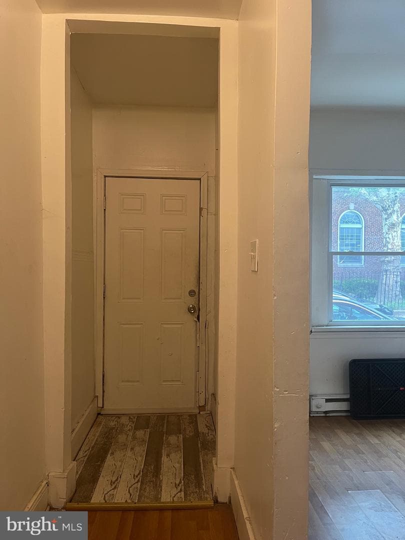 1539 W Tucker Street photo 5