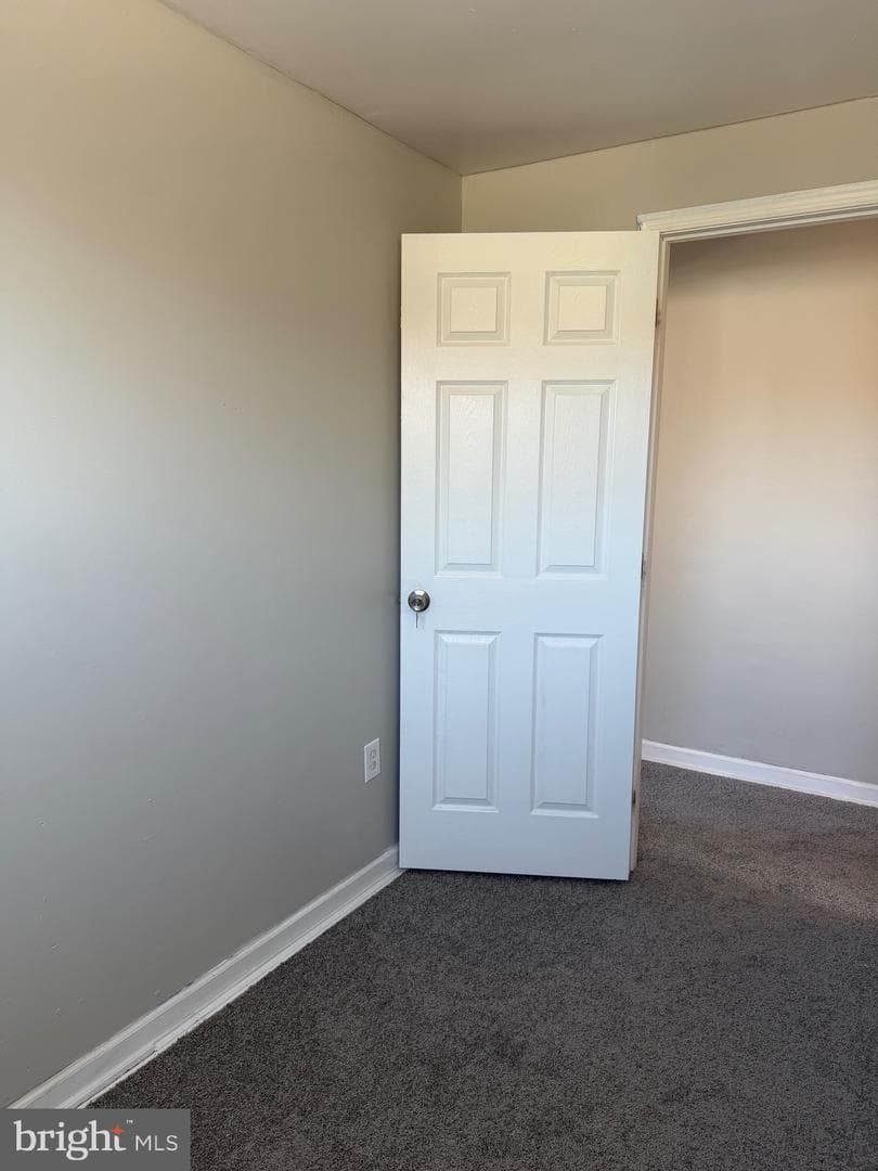 6839 Rodney Street photo 16