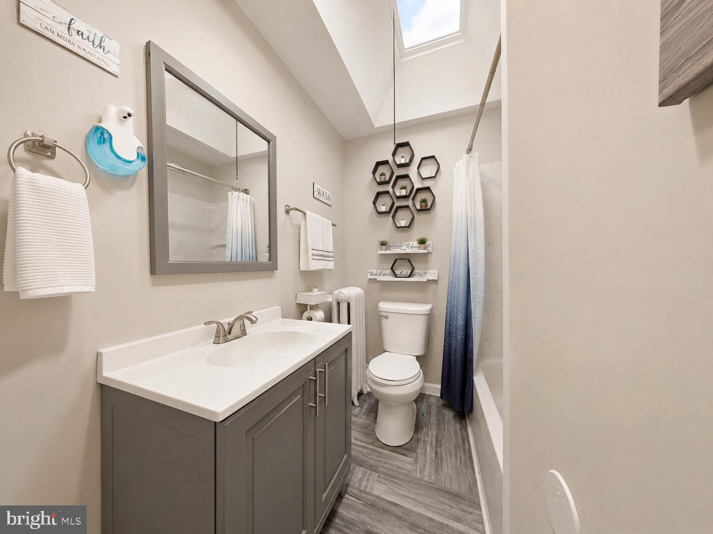 5226 Akron Street photo 11
