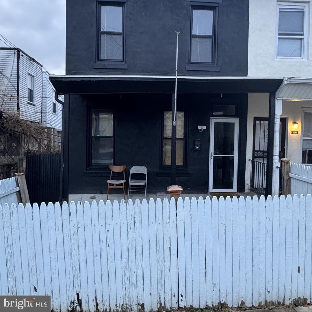 6208 Race Street photo 3