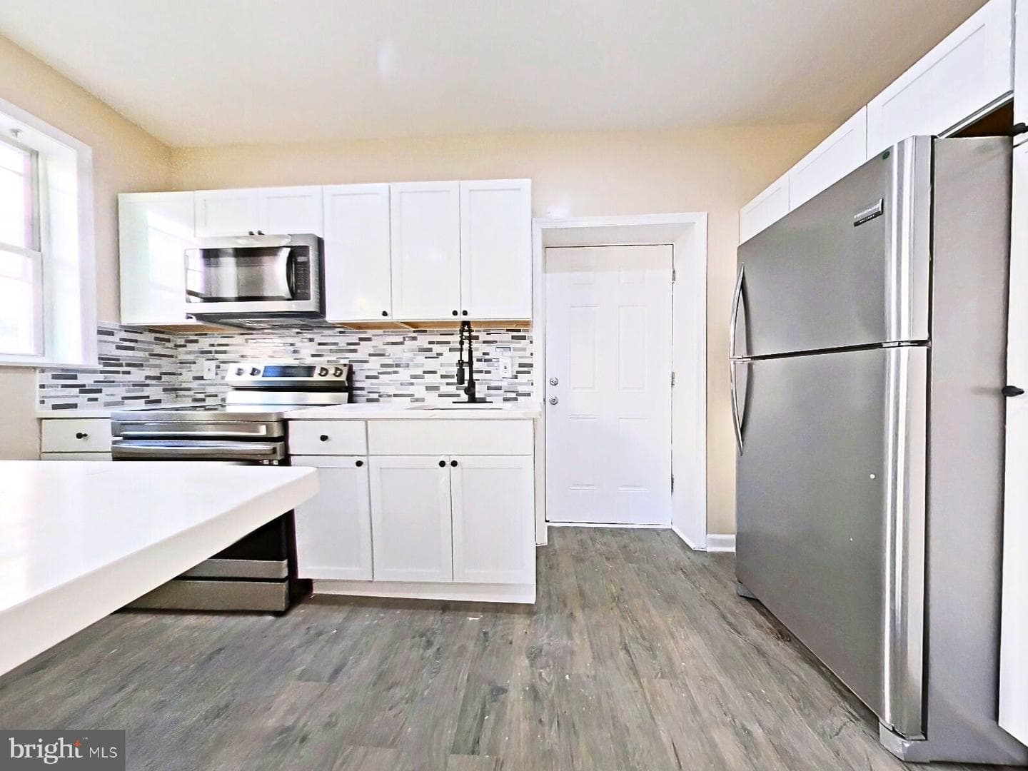 5943 Summer St photo 10