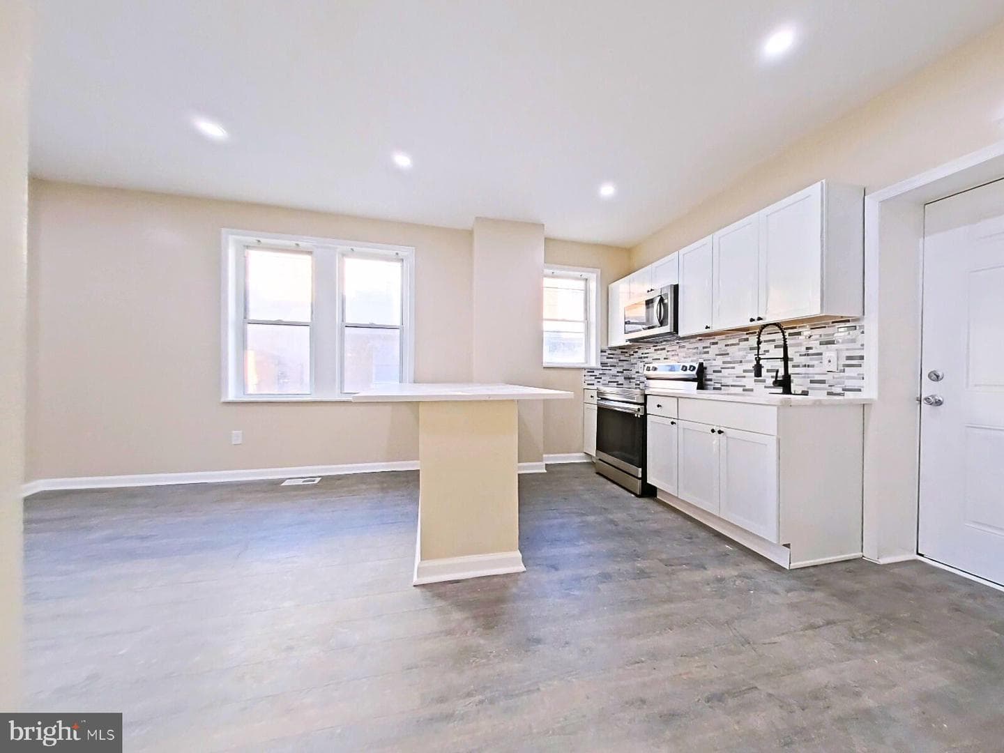 5943 Summer St photo 12