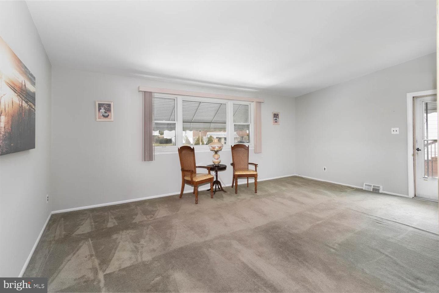 418 Densmore Road photo 8