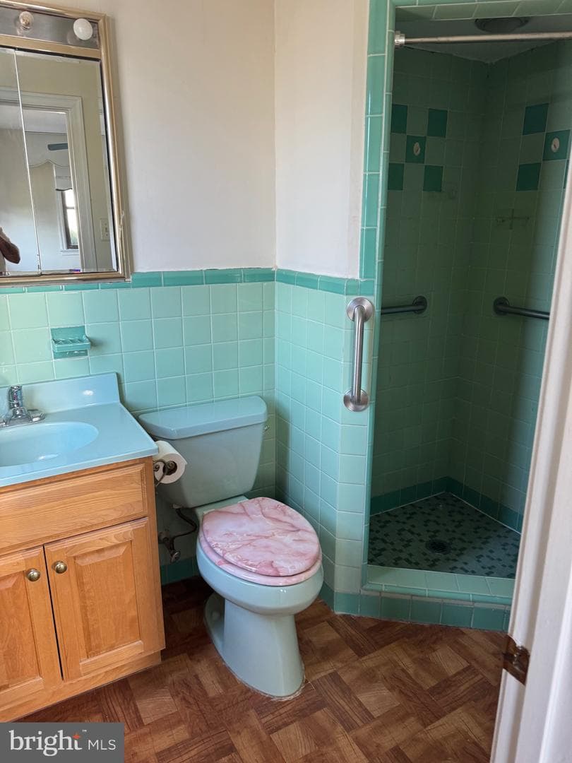 8027 Narvon Street photo 20