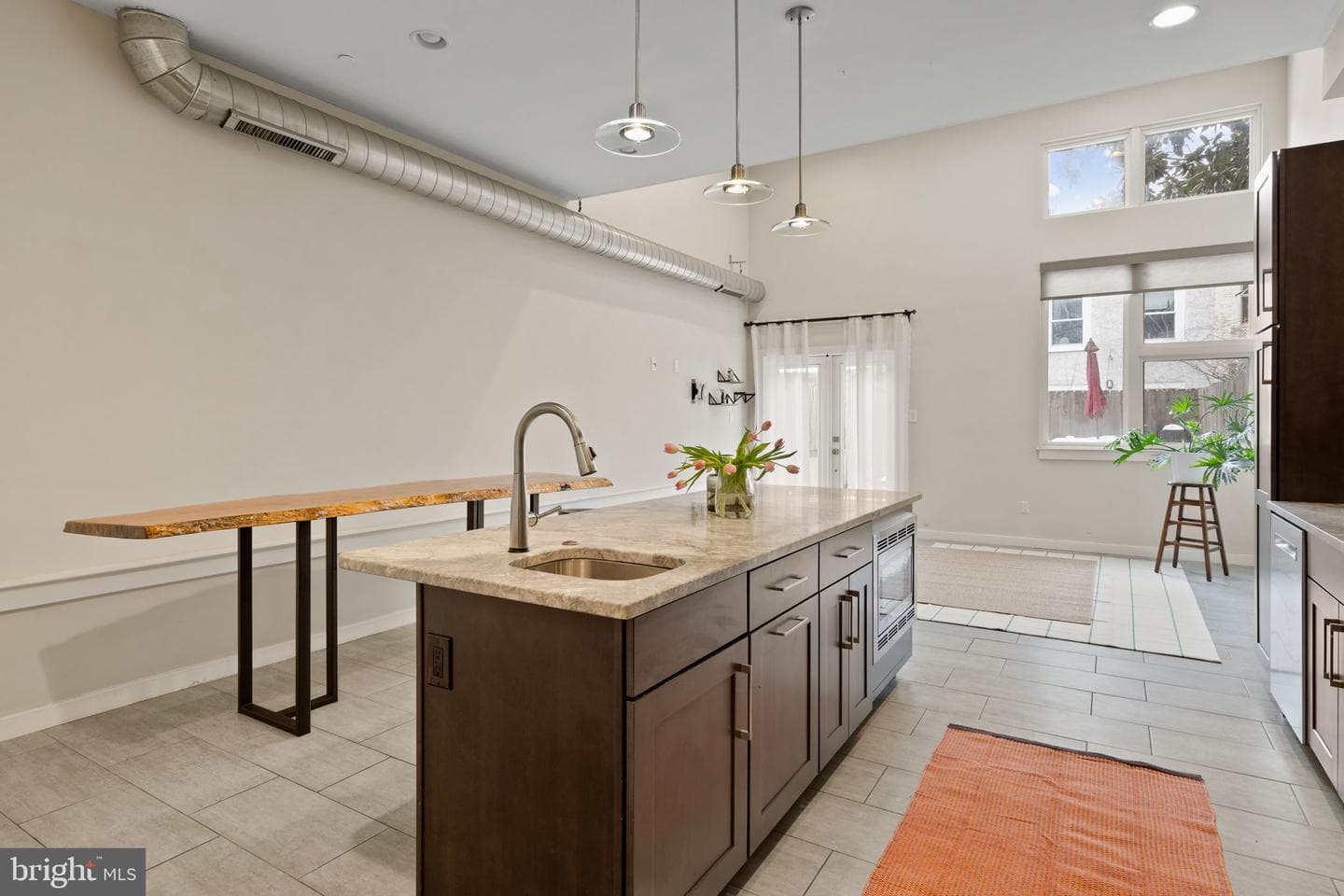 967 N Randolph Street photo 10