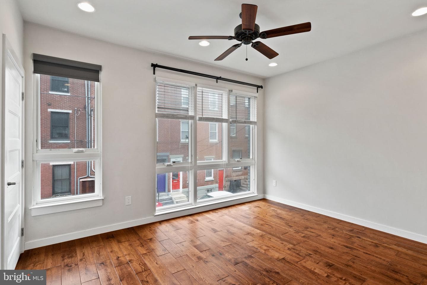 967 N Randolph Street photo 22