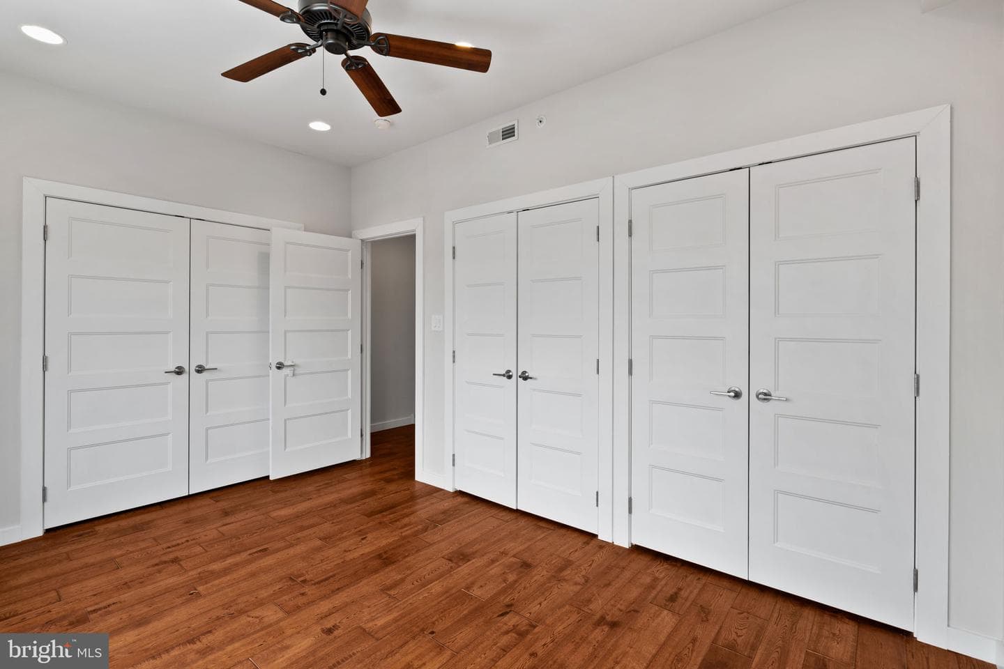 967 N Randolph Street photo 33