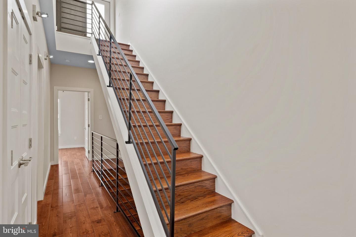 967 N Randolph Street photo 39
