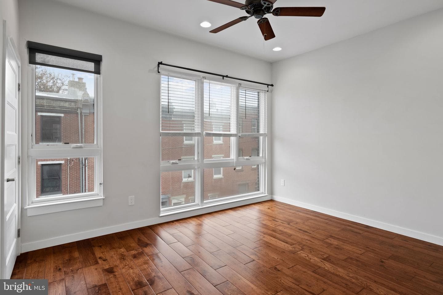 967 N Randolph Street photo 40