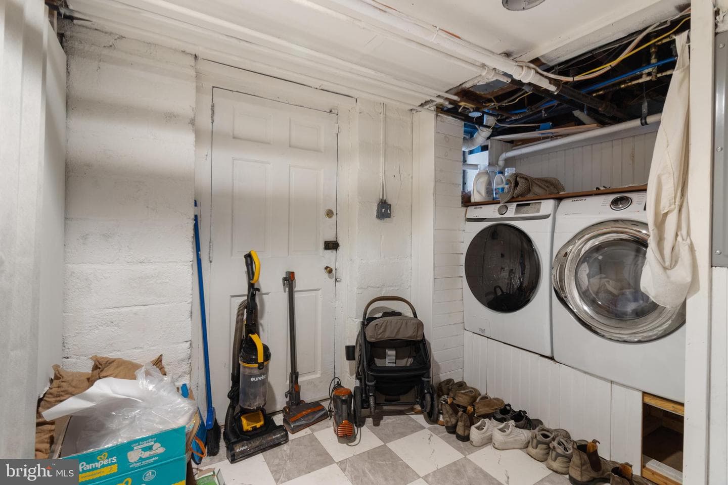 712 Hendren Street photo 21