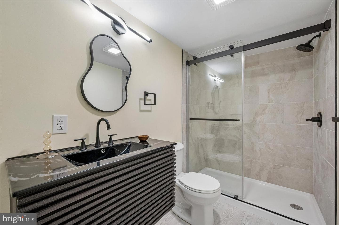 1468 N Wanamaker Street photo 26