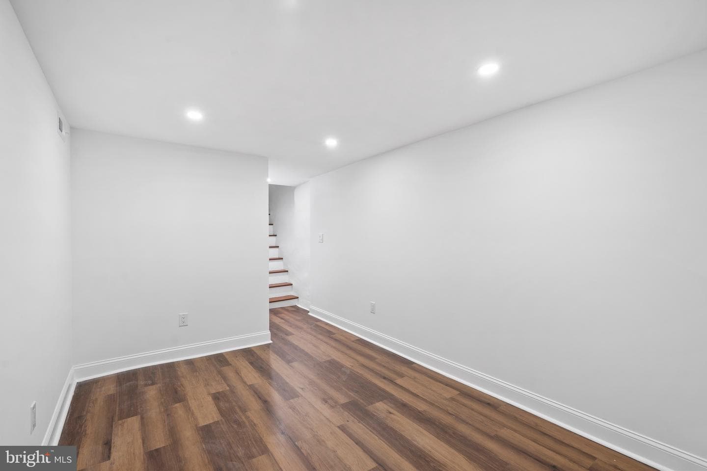 5611 Stewart Street photo 21