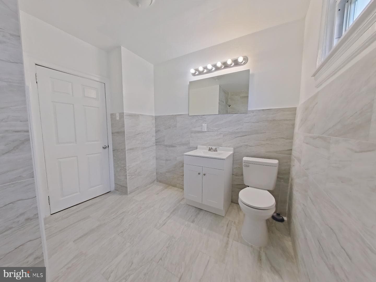 4845 Pulaski Avenue photo 44