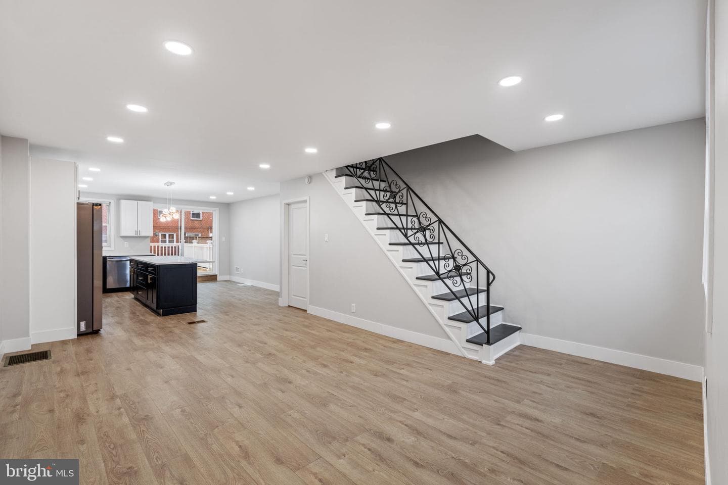 8546 Forrest Avenue photo 19