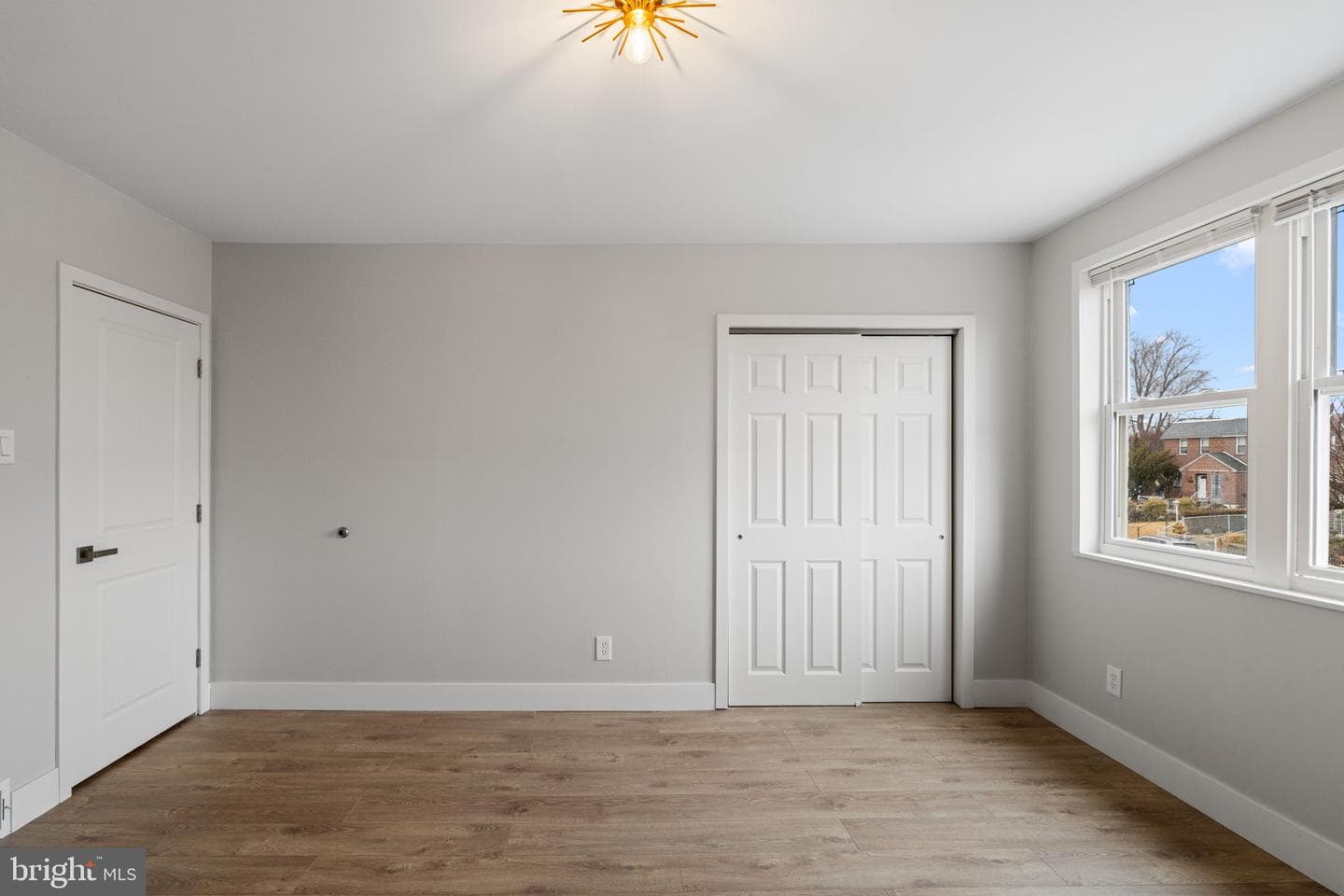 8546 Forrest Avenue photo 37