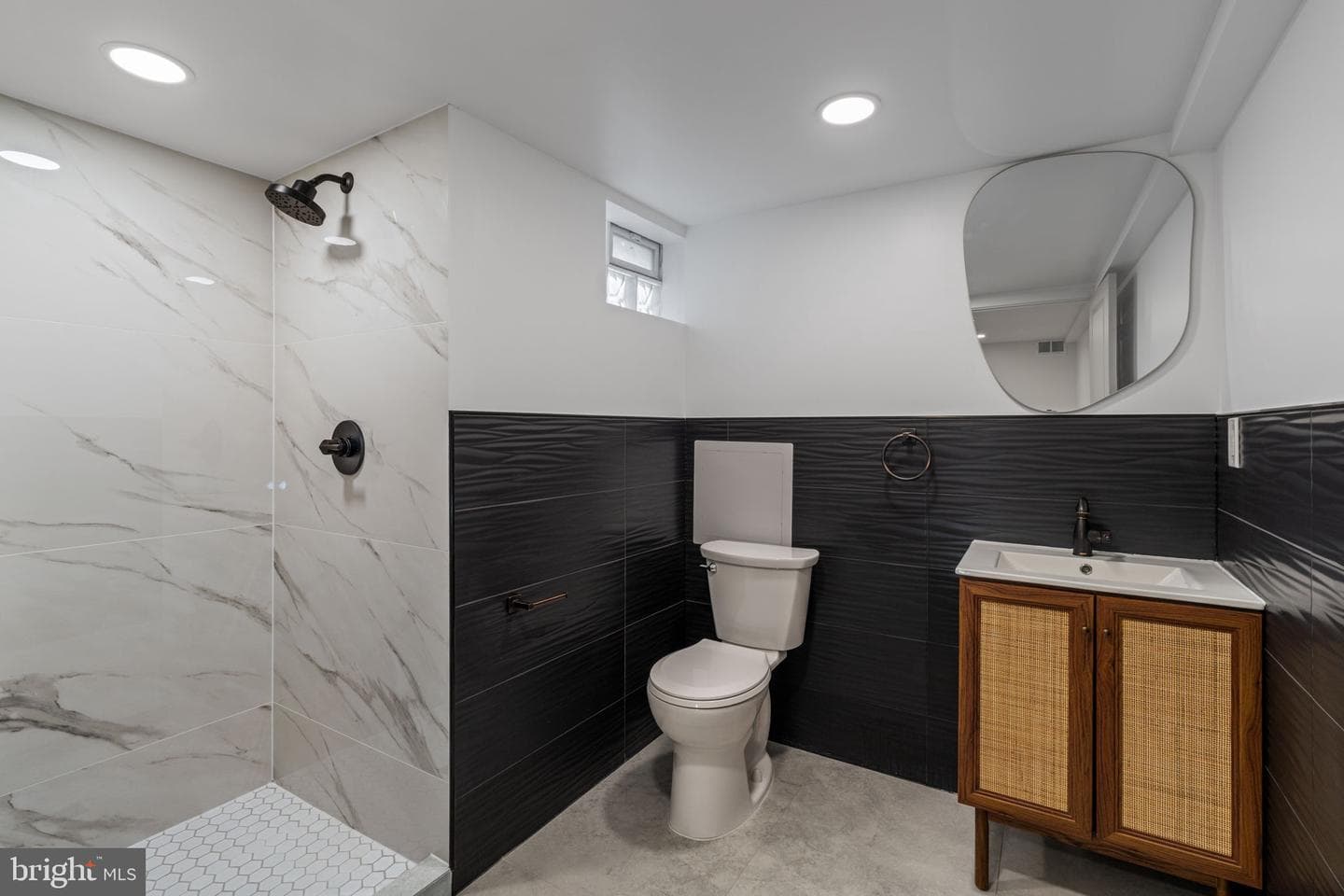 8546 Forrest Avenue photo 45