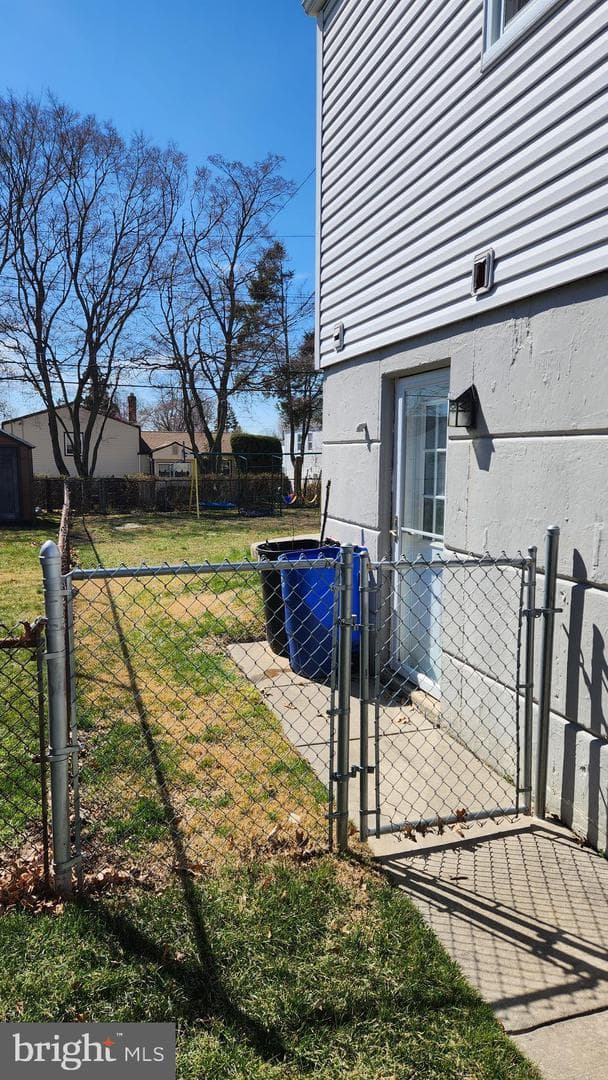 1112 Kent Lane photo 3