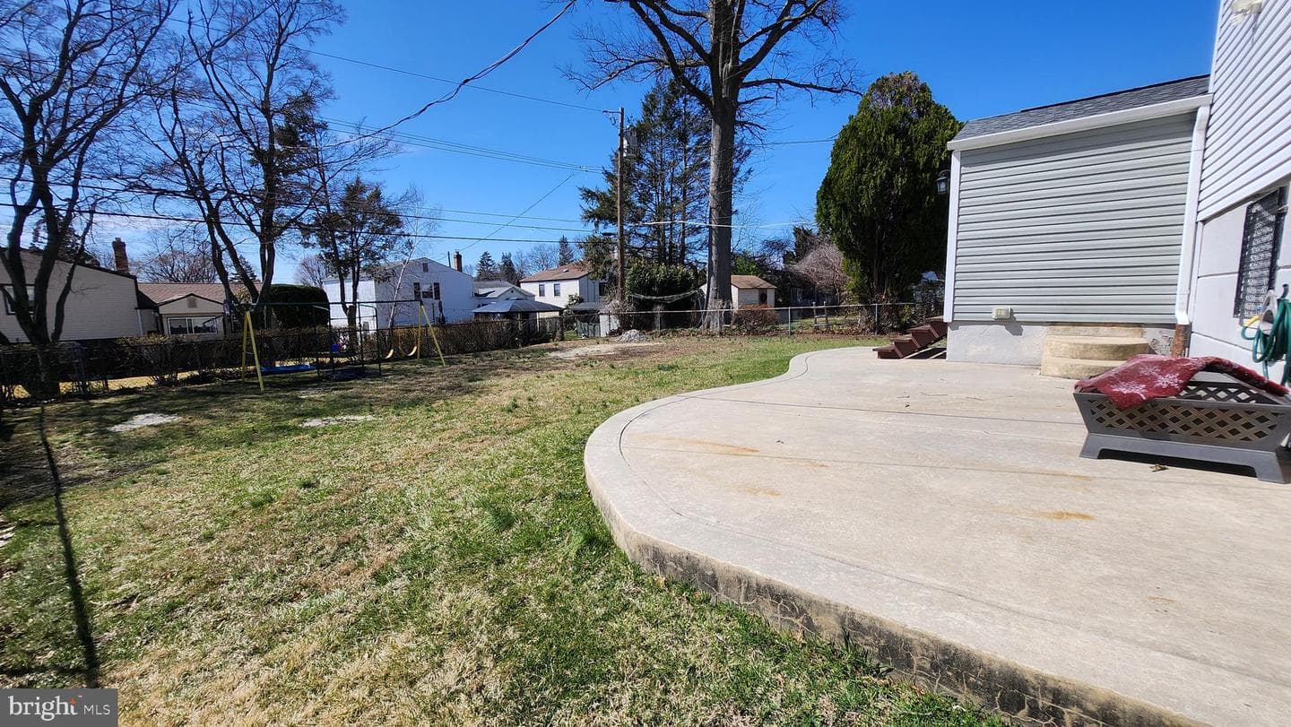 1112 Kent Lane photo 4
