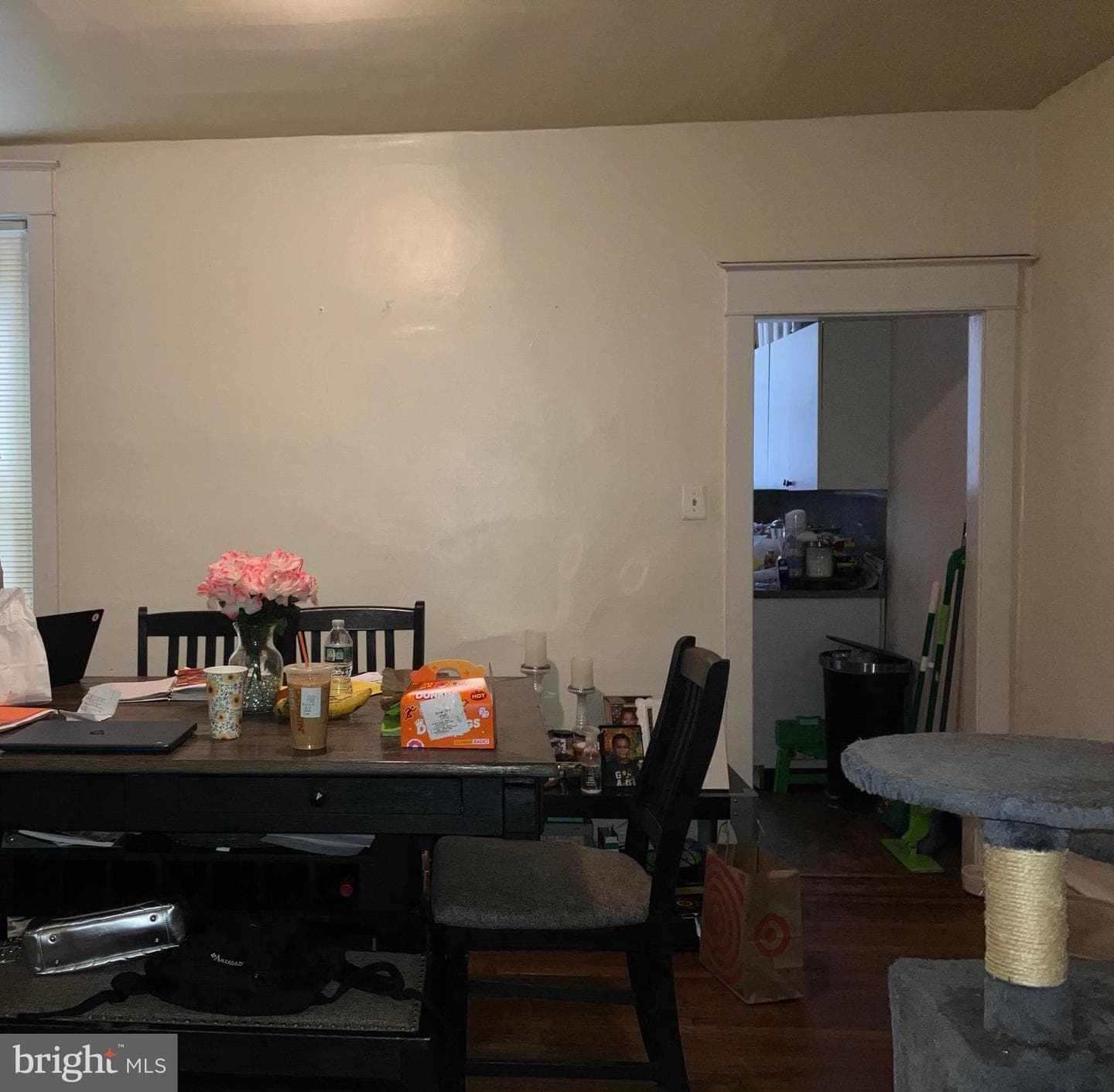 5424 N Warnock Street photo 5