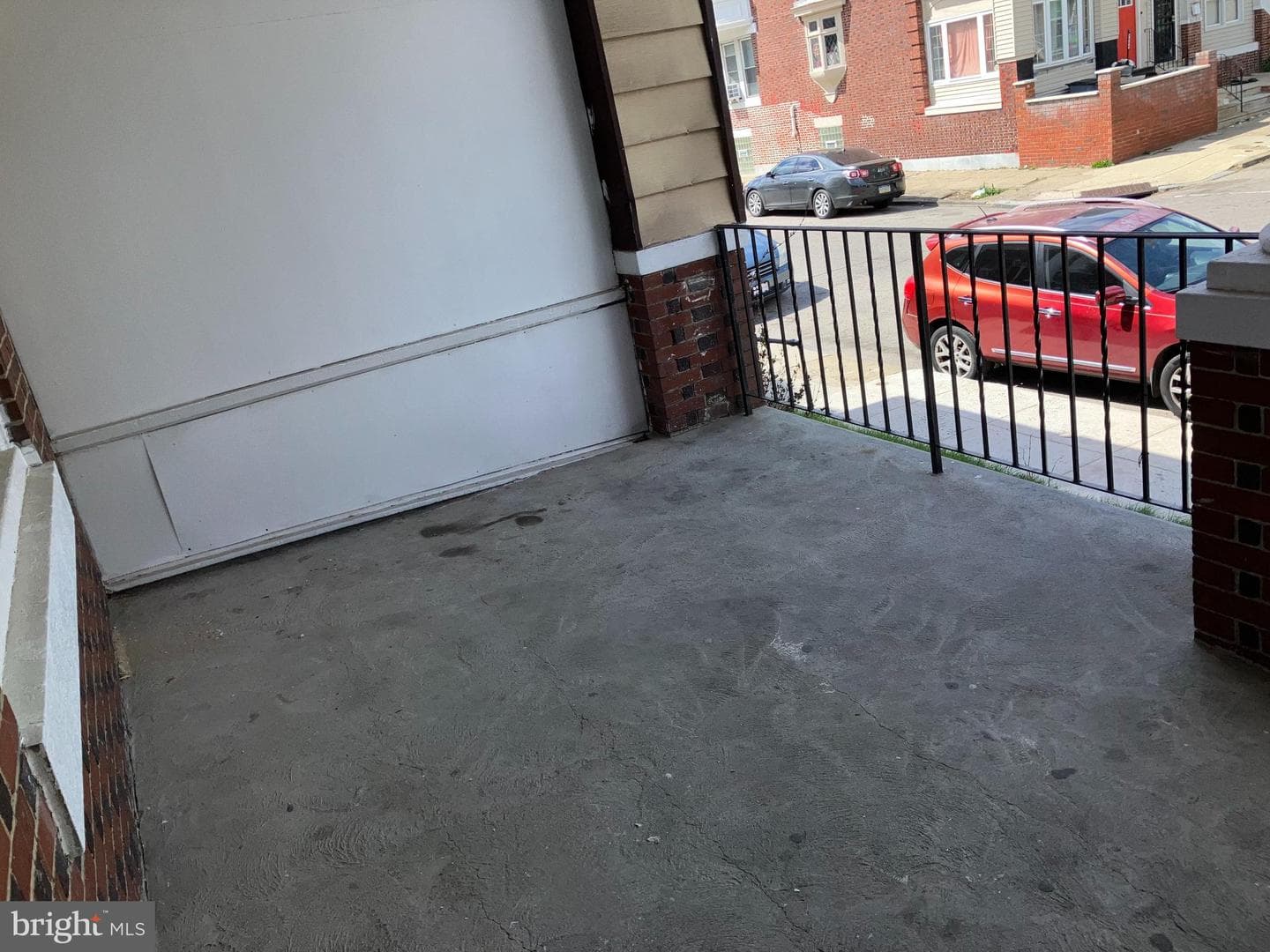 1512 W Ruscomb Street photo 5