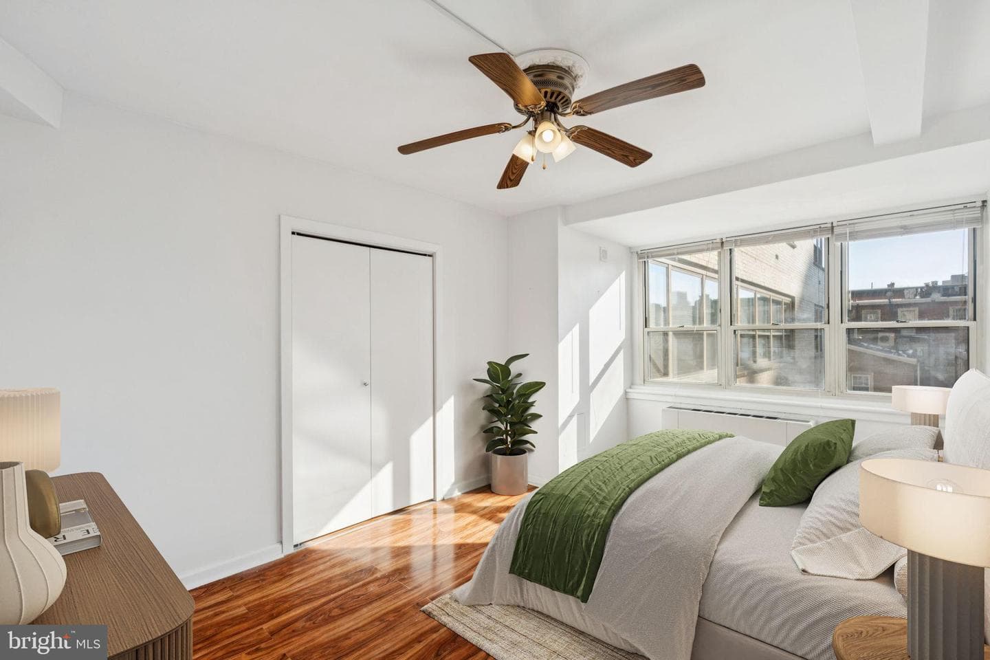 1810 Rittenhouse Square #406 photo 16