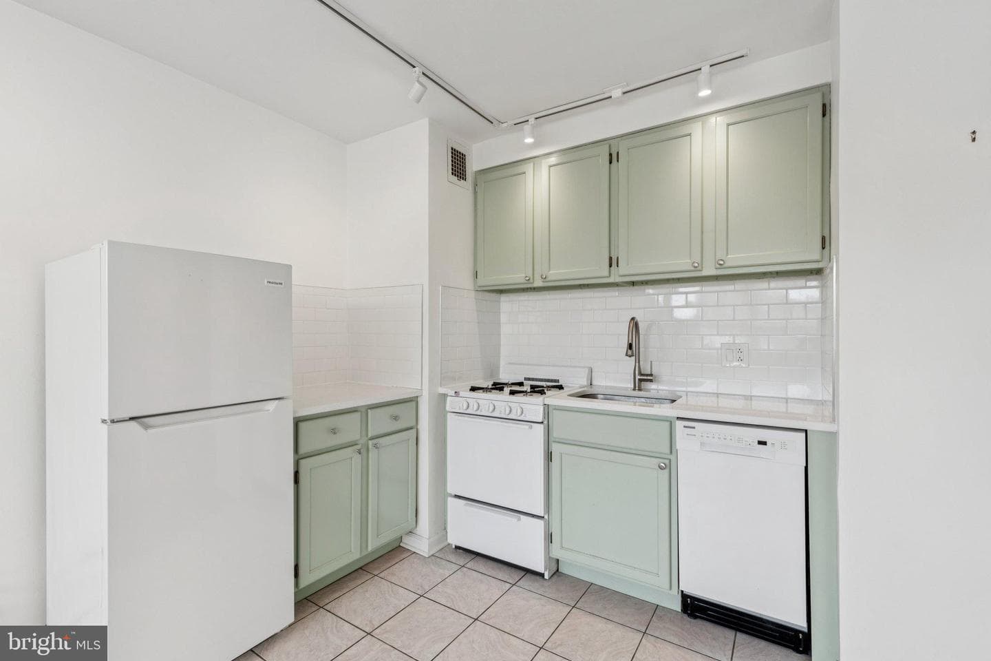 1810 Rittenhouse Square #406 photo 9