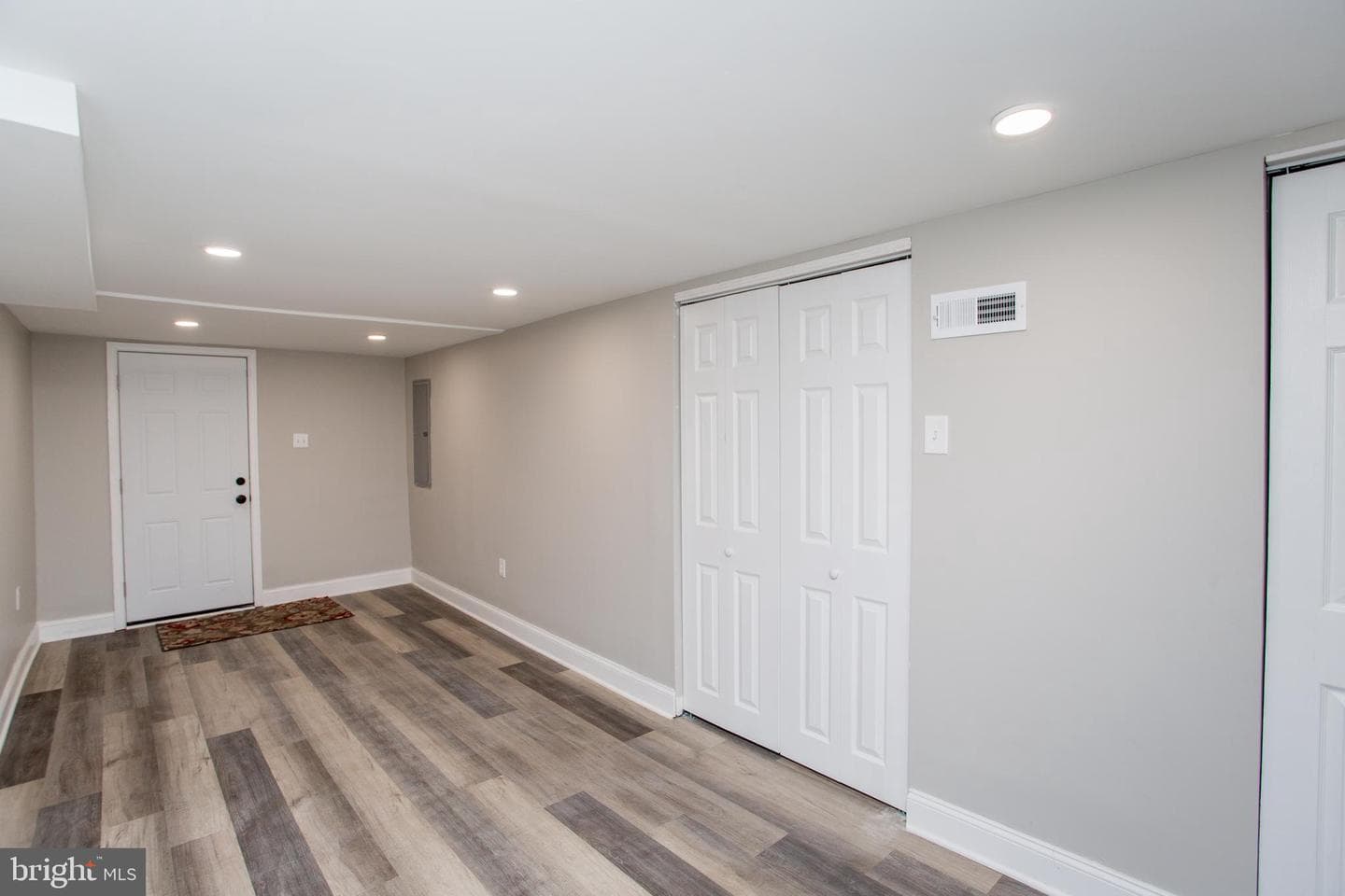 5747 Haddington Lane photo 26