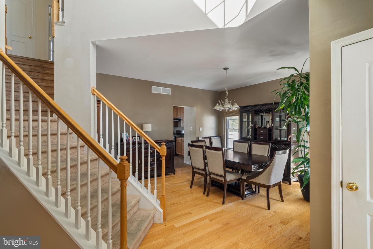 2719 Meyer Place photo 3