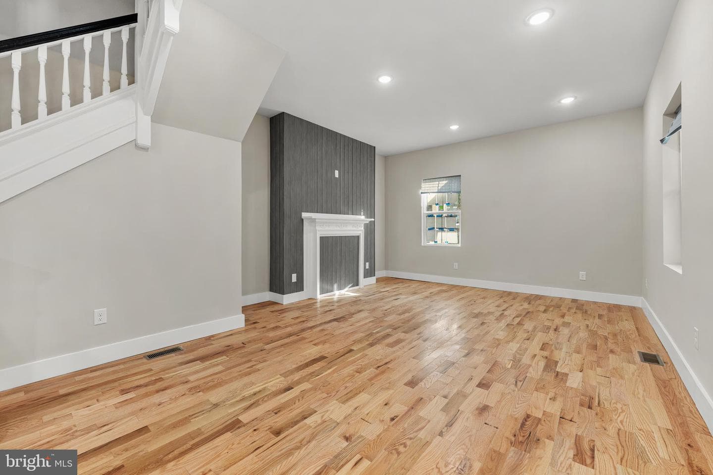 5039 Schuyler Street photo 3