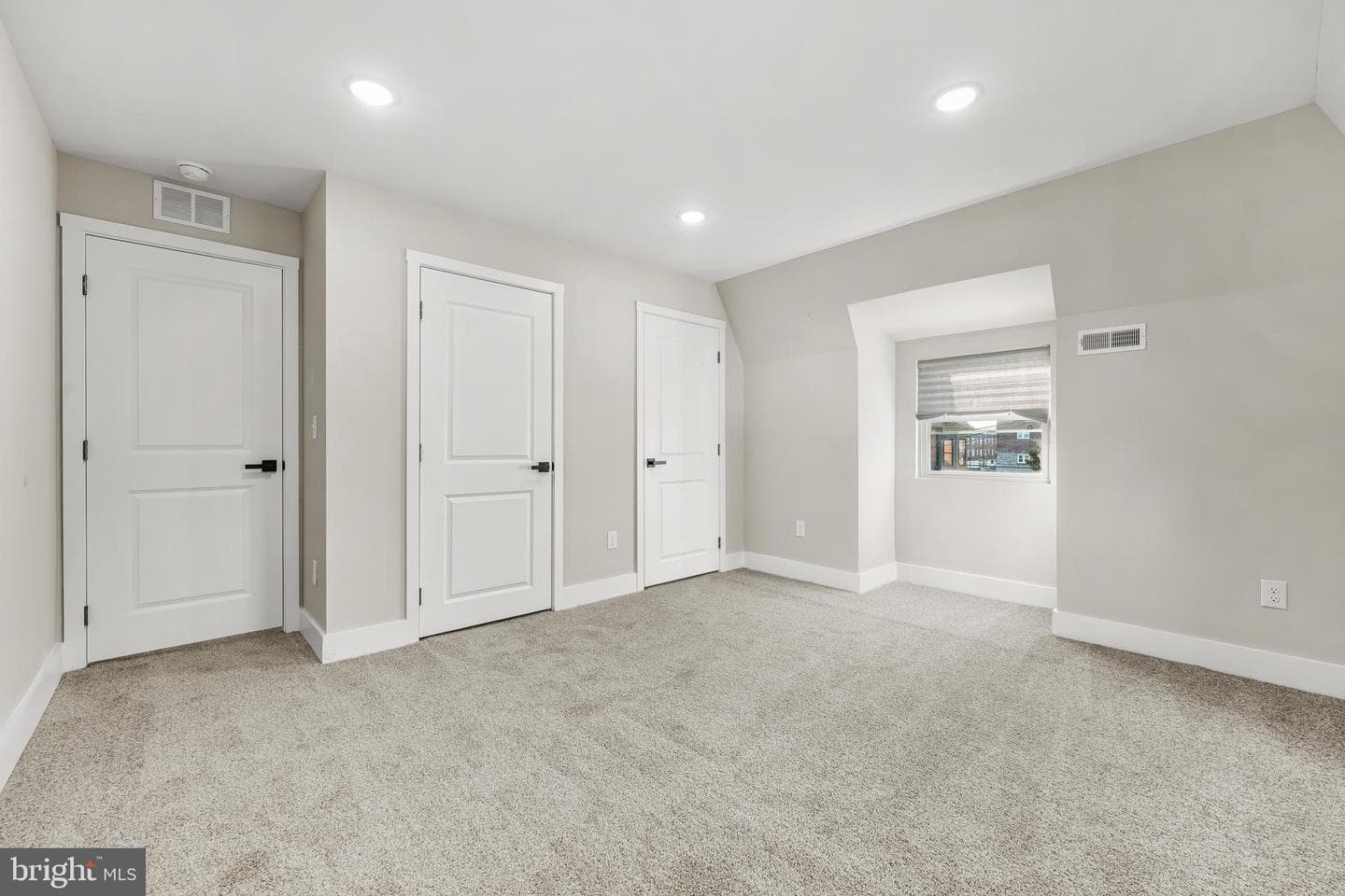 5039 Schuyler Street photo 30