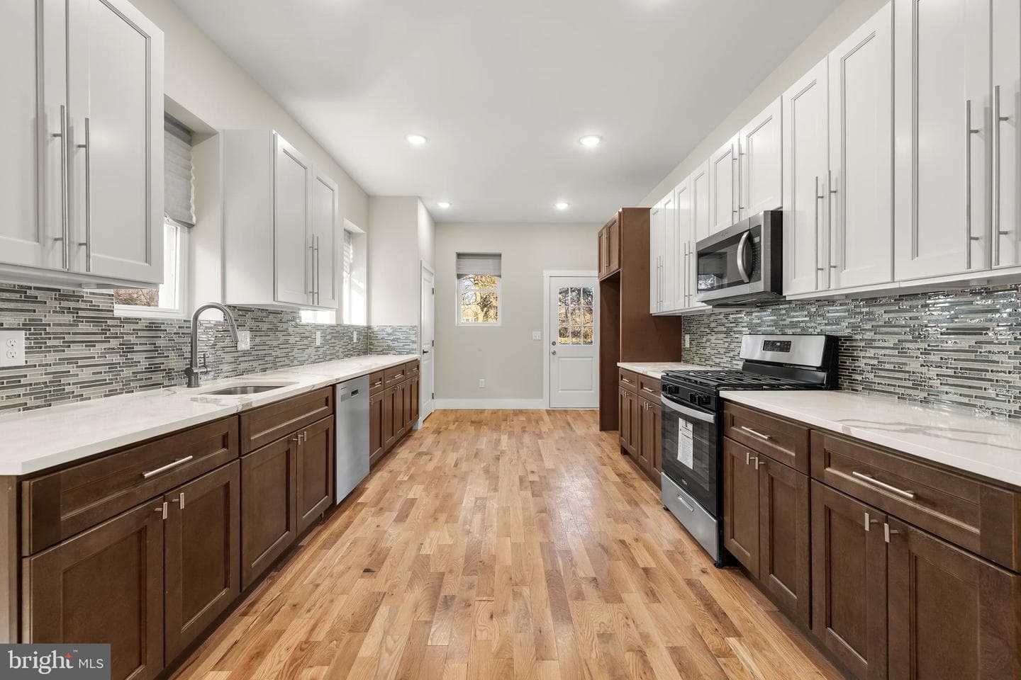 5039 Schuyler Street photo 7