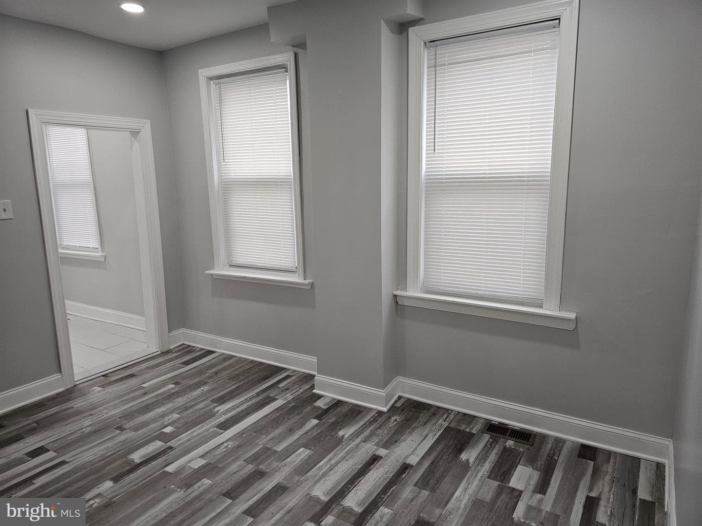 4514 Pearce Street photo 9