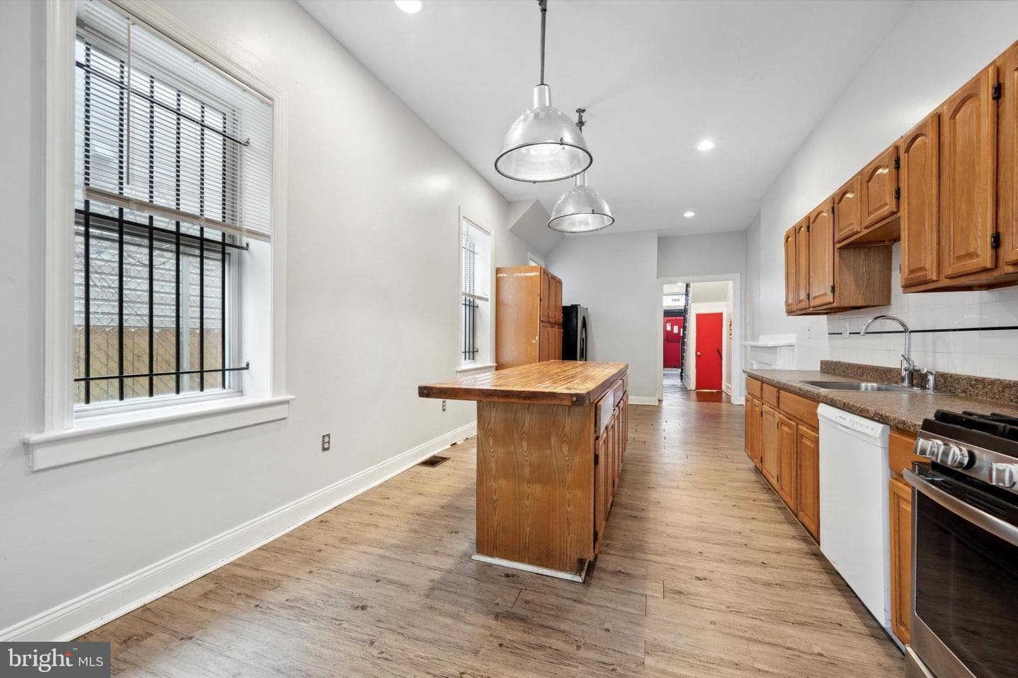 1852 N 17th Street photo 13