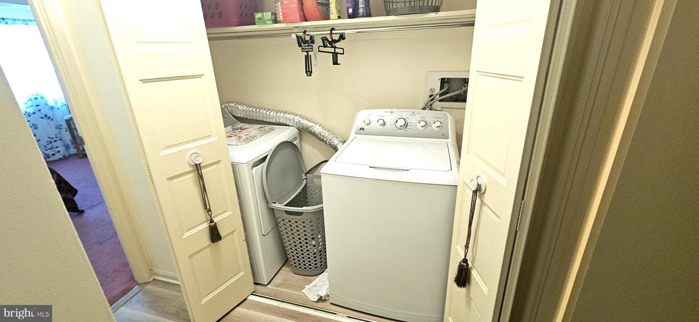 1101 Delaire Landing Road #101 photo 12