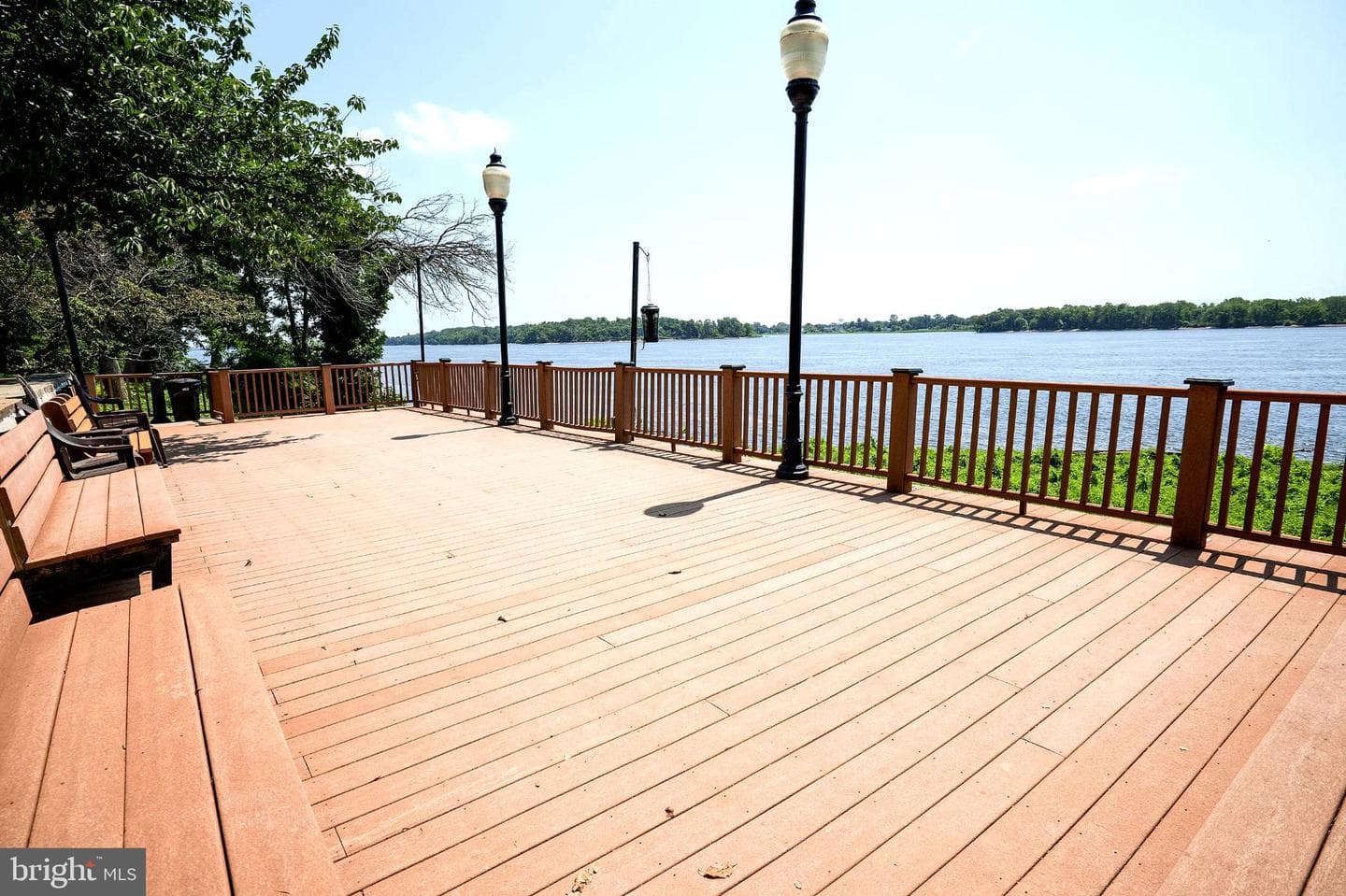 1101 Delaire Landing Road #101 photo 22