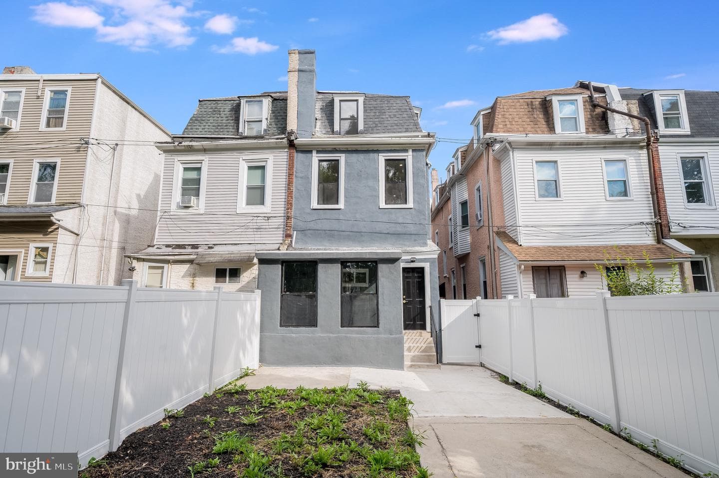 111 W Sharpnack Street photo 35
