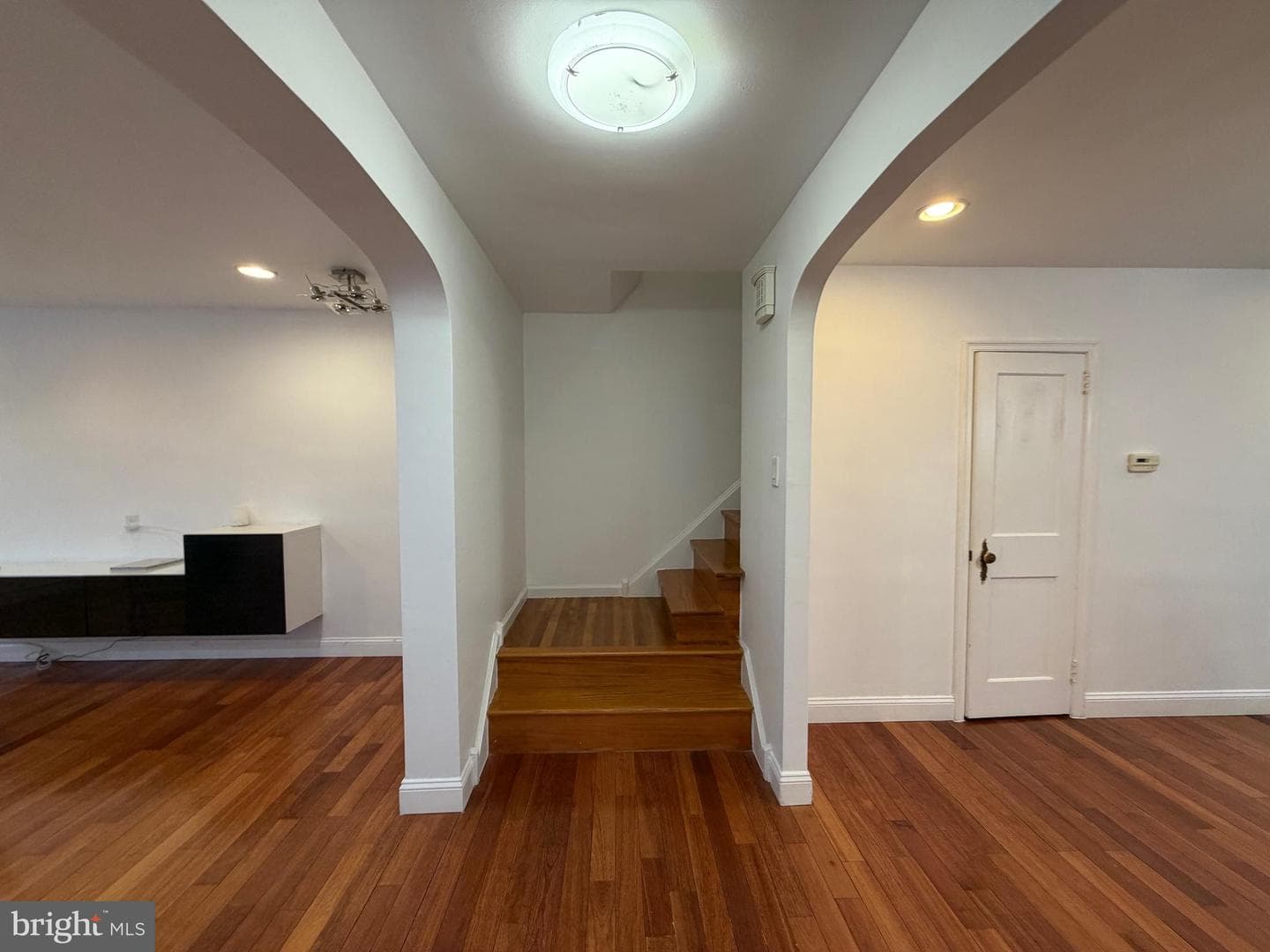 7338 Revere Street photo 4