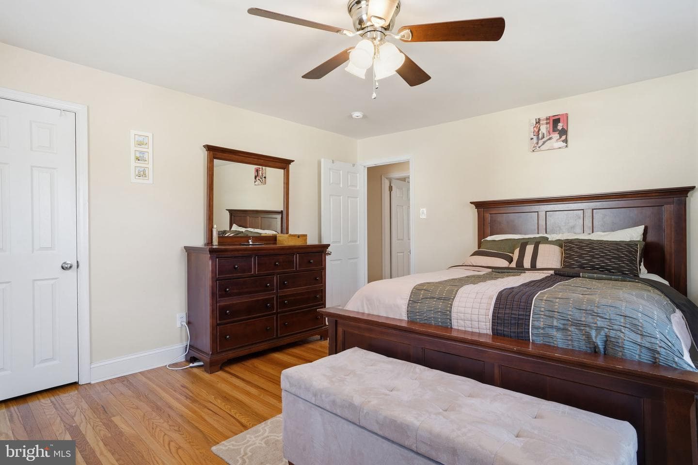 8605 Alicia Street photo 16