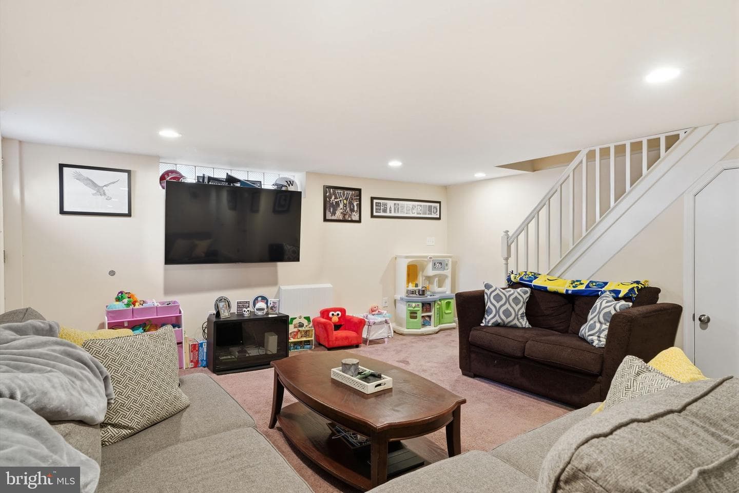 8605 Alicia Street photo 26