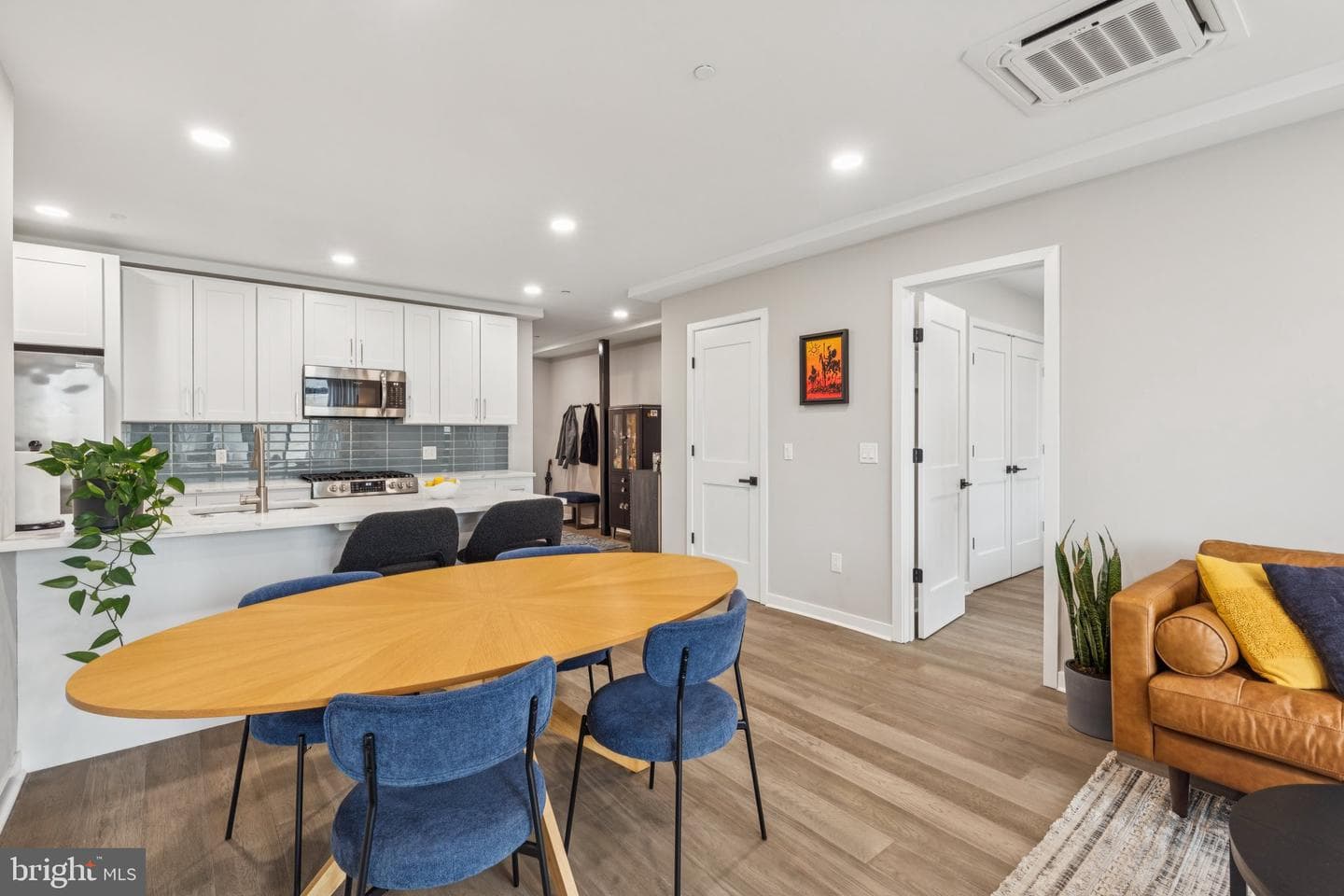 1648-50 Ridge Avenue #301 photo 13