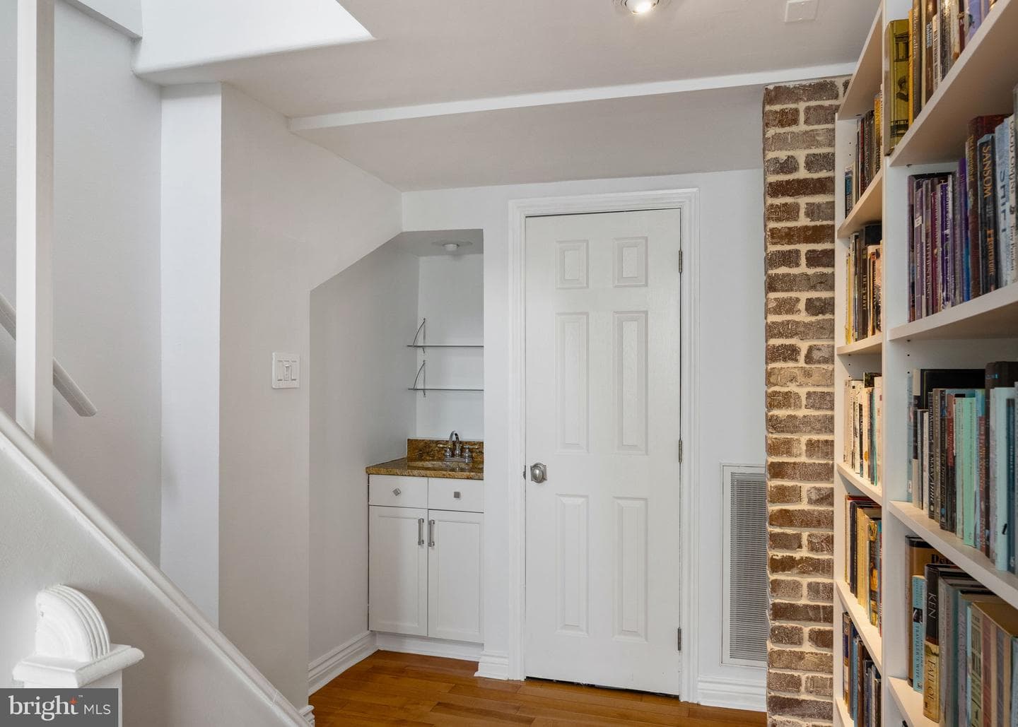 129 Bainbridge Street photo 35